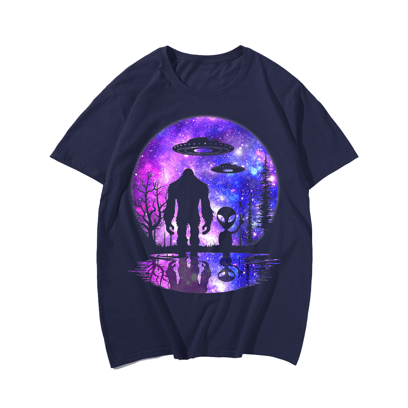 Alien And Bigfoot Full Moon Sasquatch UFO T-Shirt, Plus Size Oversize T-shirt for Big & Tall Man