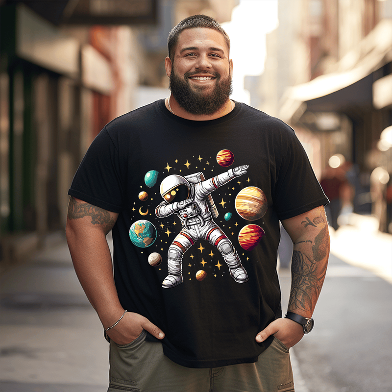 Astronaut Dabbing in Space Cosmic Galaxy Tee T-Shirt, Plus Size Oversize T-shirt for Big & Tall Man