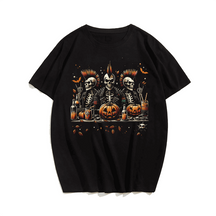 Horror Spooky Skeletons with Pumpkin Halloween T-Shirt, Plus Size Oversize T-shirt for Big & Tall Man