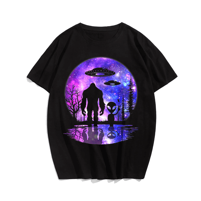 Alien And Bigfoot Full Moon Sasquatch UFO T-Shirt, Plus Size Oversize T-shirt for Big & Tall Man